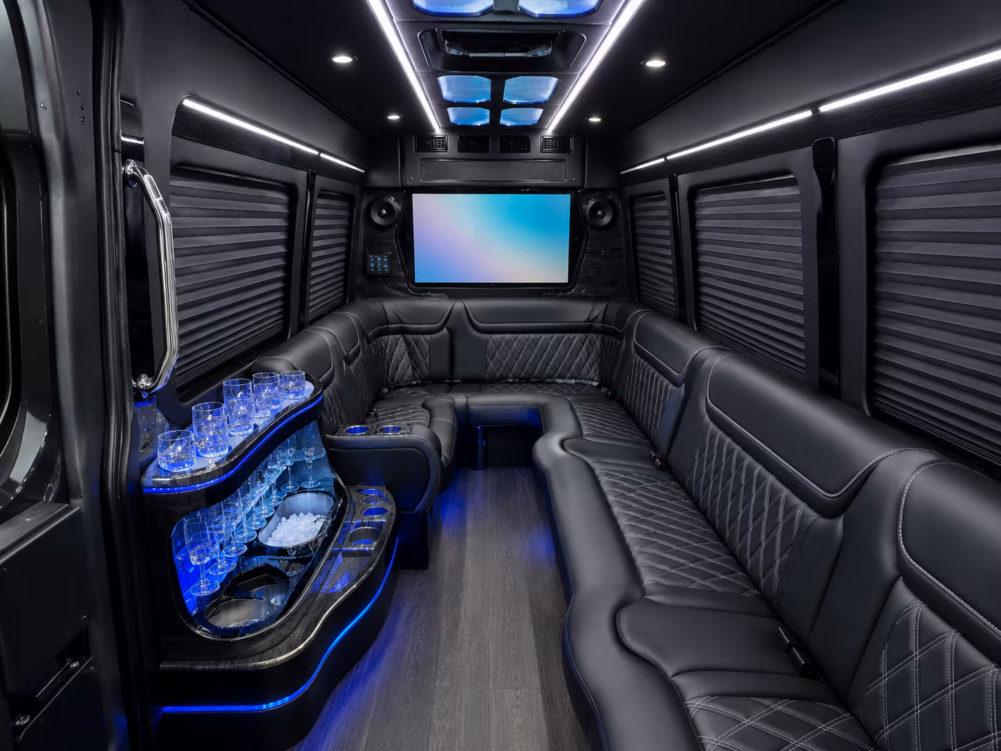 bus rentals for bands and performers touring through ventura county
