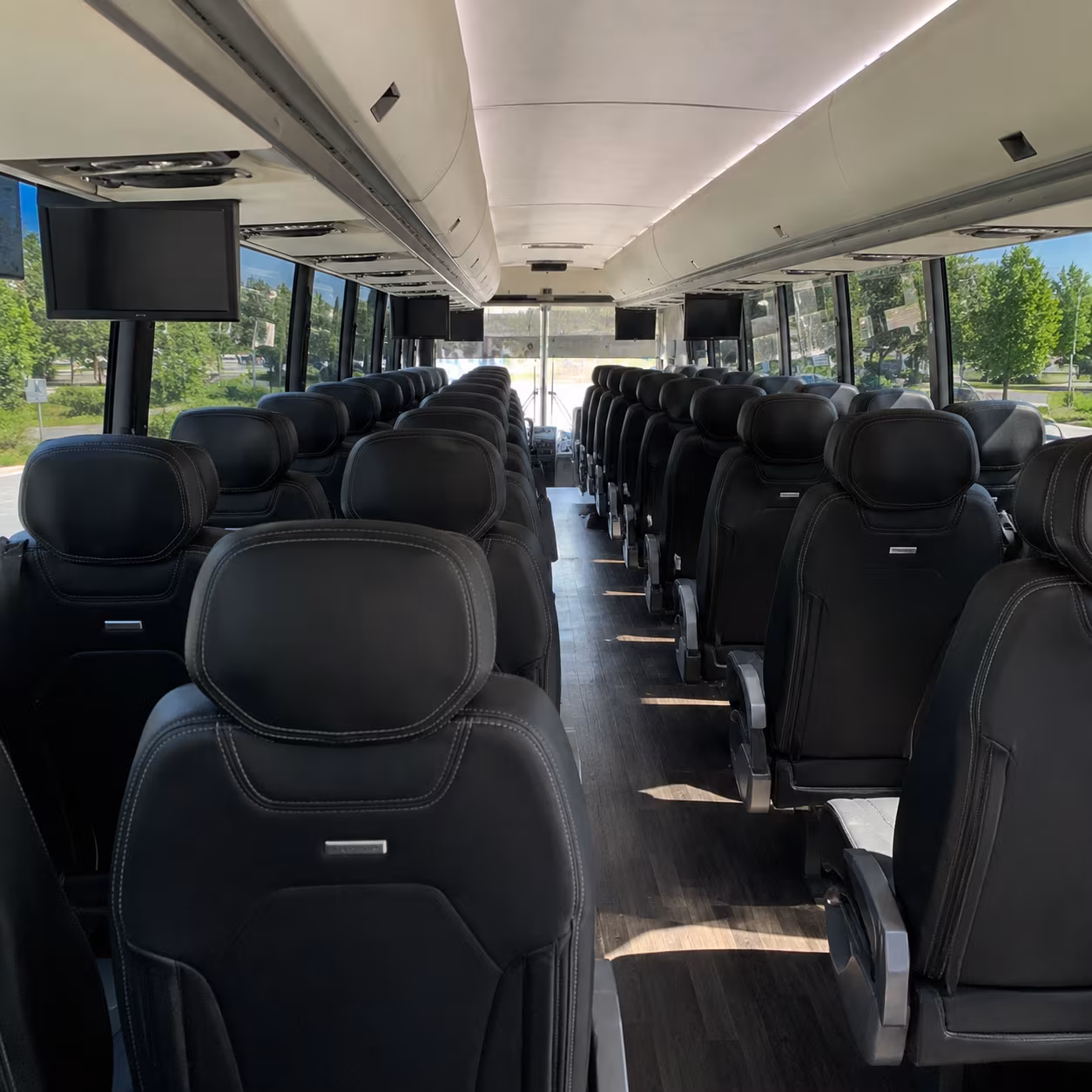 corporate group transportation from thousand oaks to san diego and beyond