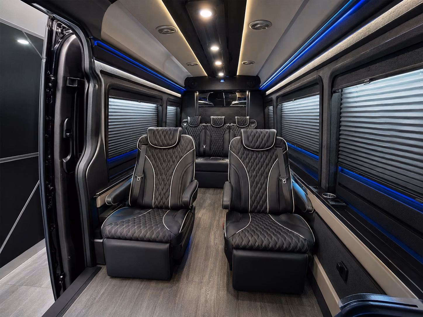 group hotel shuttles between thousand oaks and lax area hotels