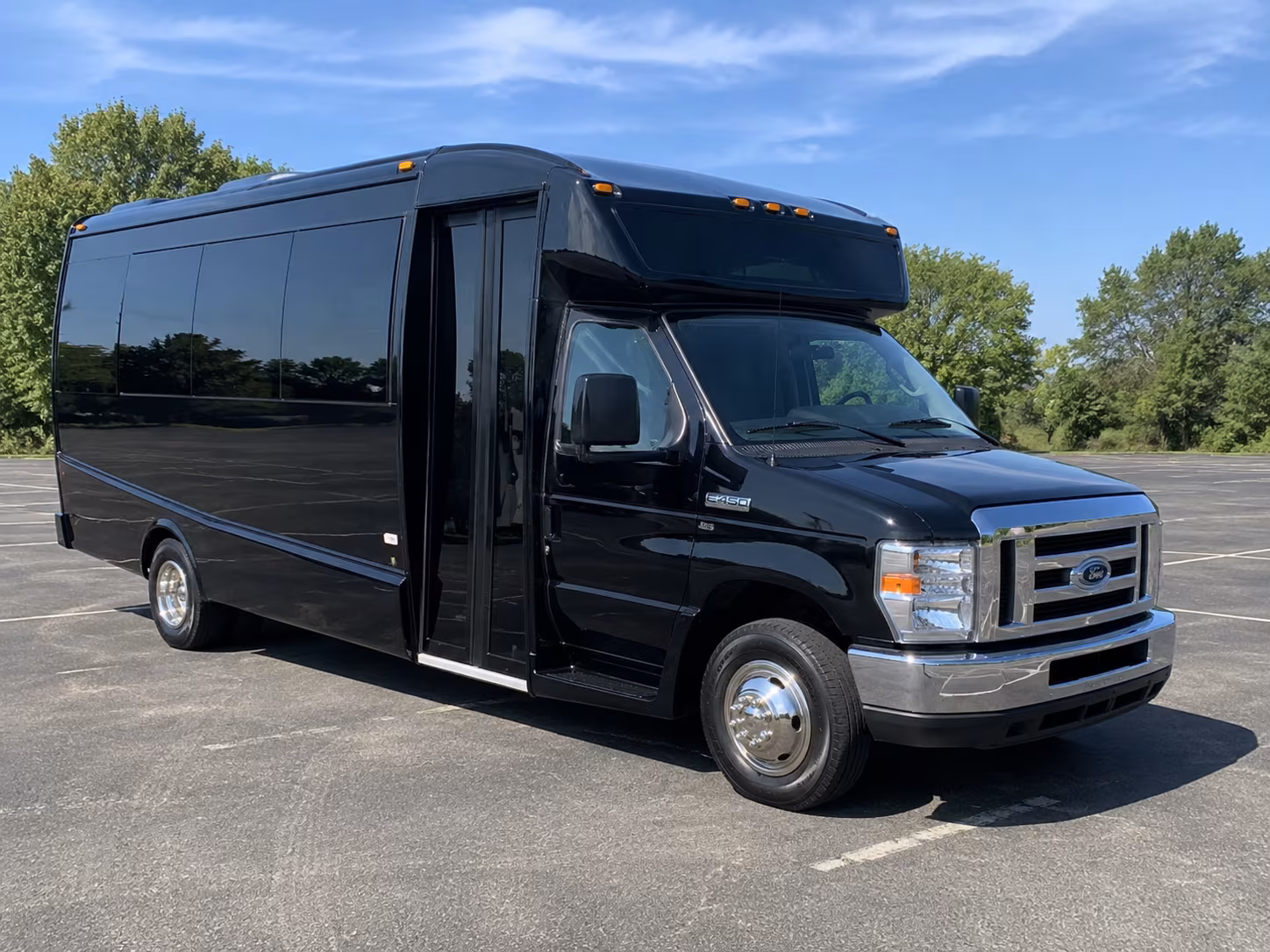 high school and college campus tour buses from thousand oaks