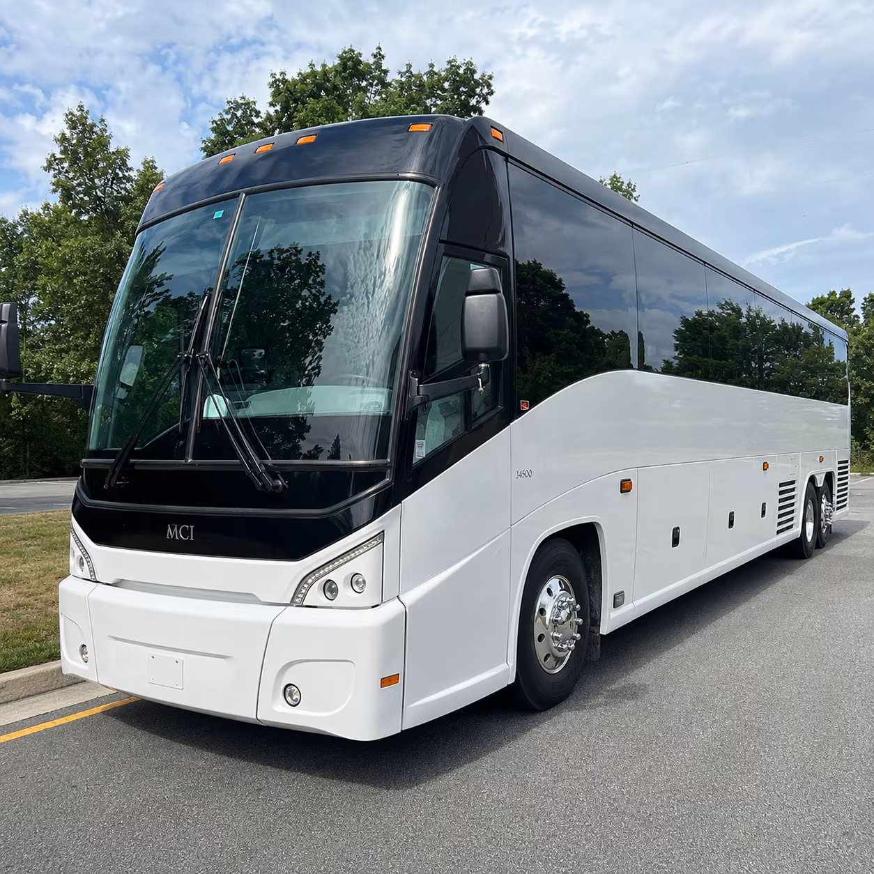 long distance charter bus rentals from thousand oaks to los angeles