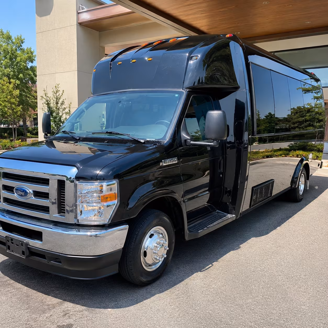 party buses and charter buses to dodger stadium and angel stadium games