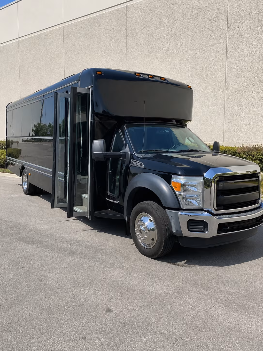 party buses for bachelorette wine tours departing thousand oaks