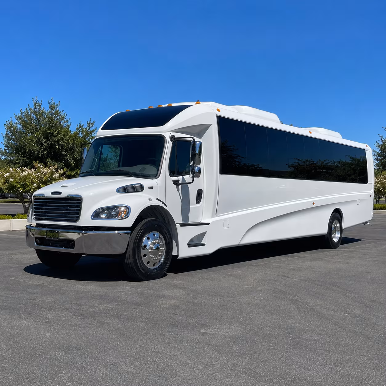 thousand oaks 35 passenger minibus