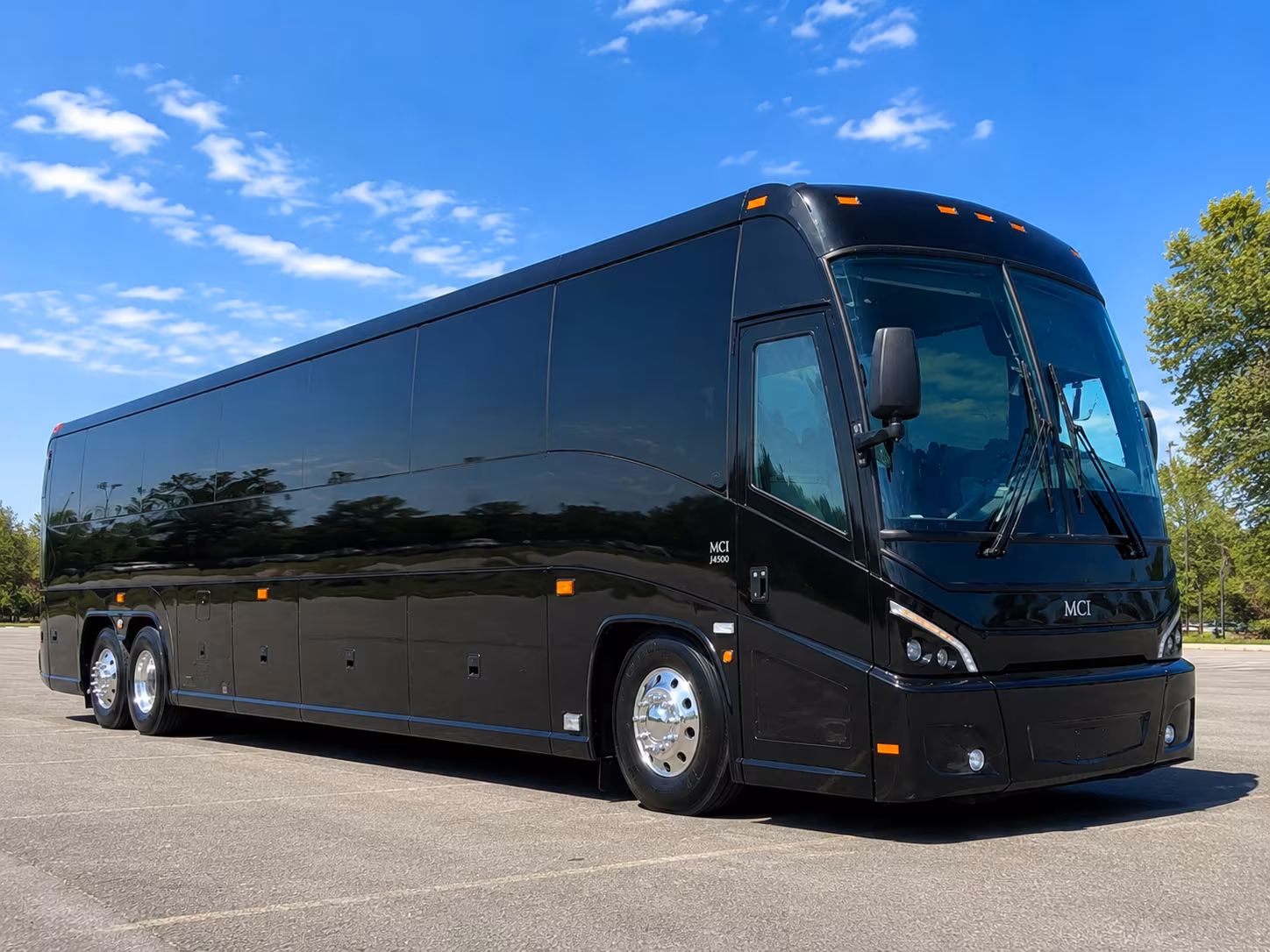 thousand oaks 56 passenger charter bus