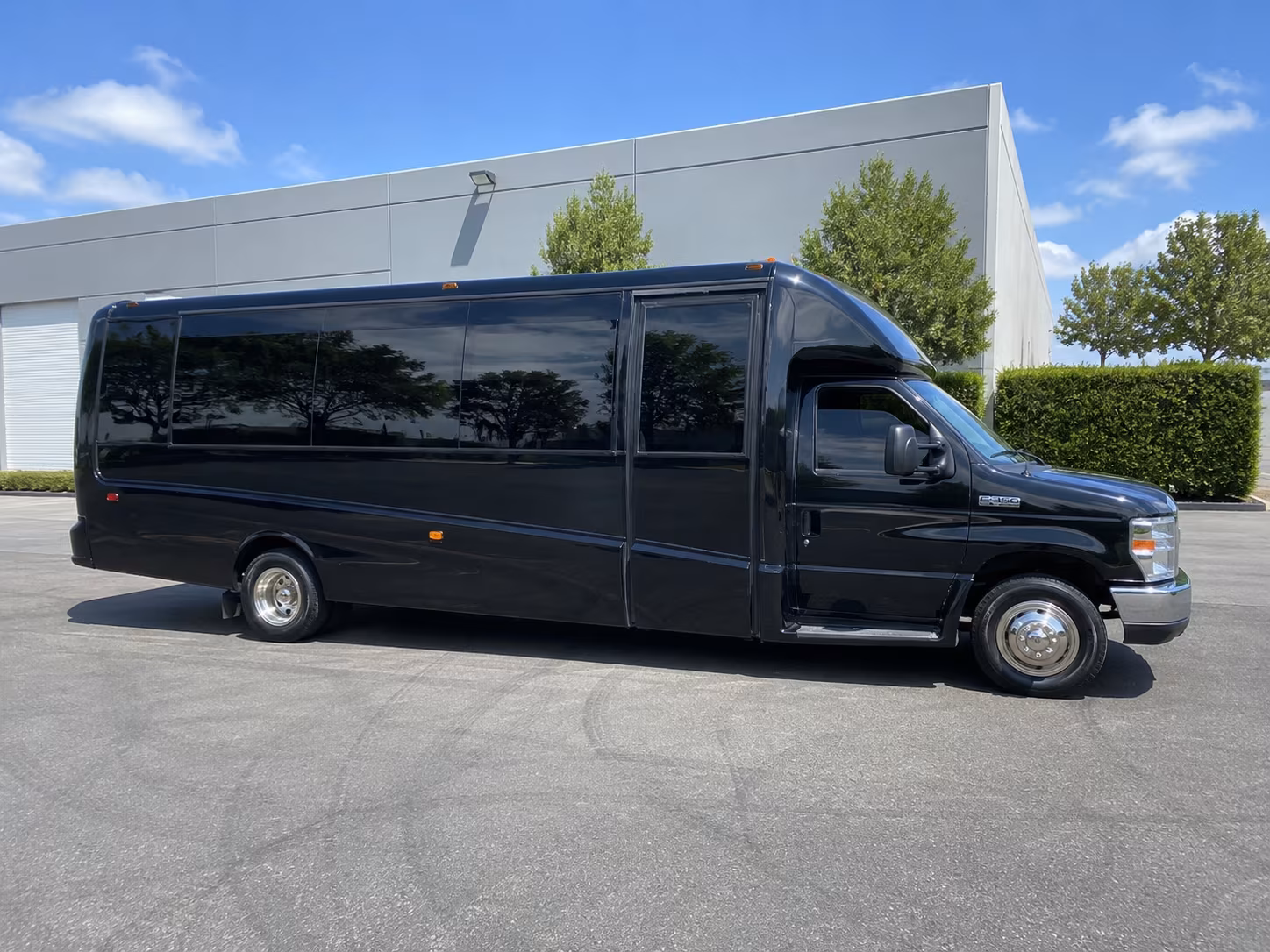 thousand oaks sporting event party bus rental