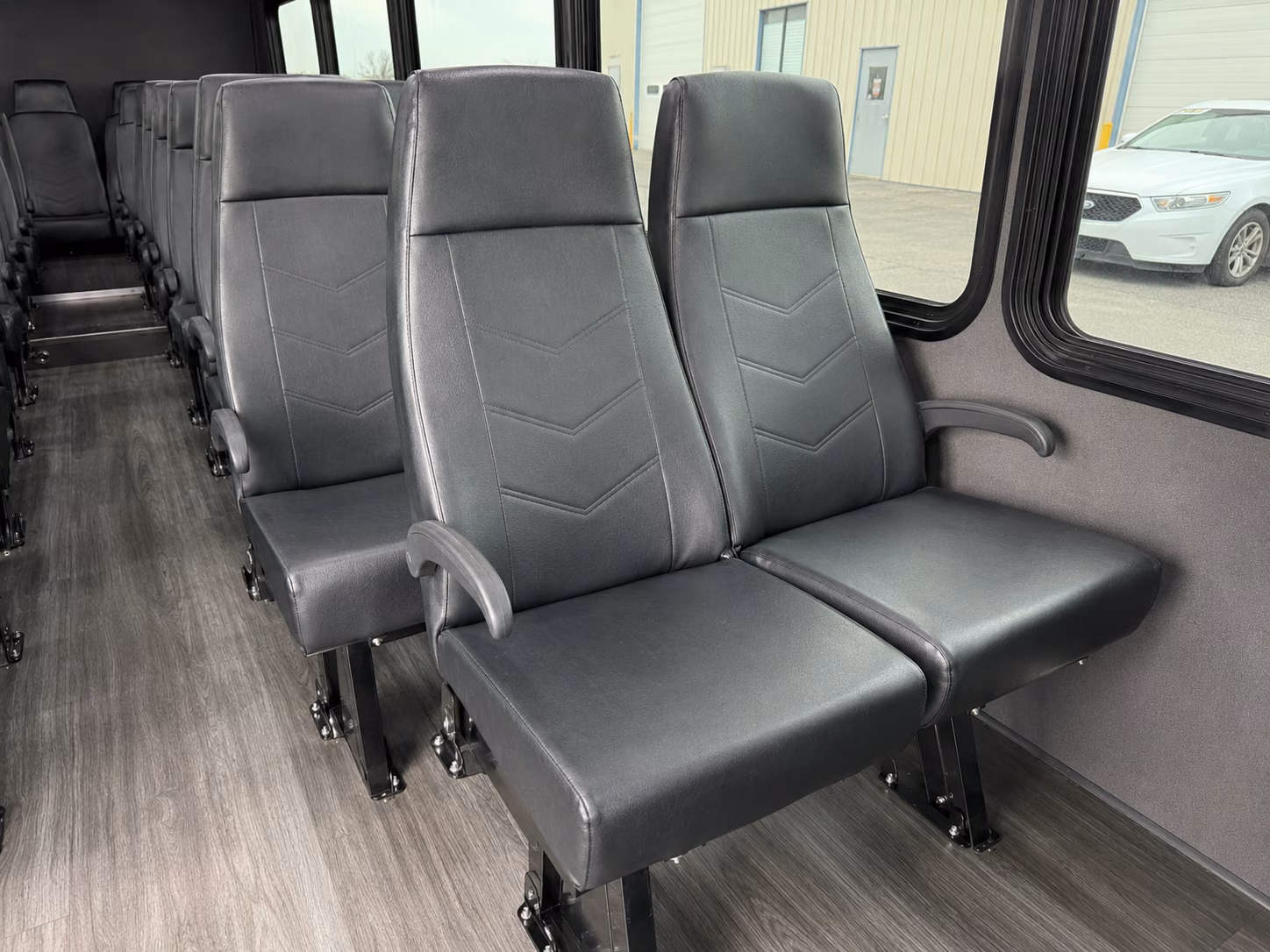 thousand oaks wedding transportation onboard seating