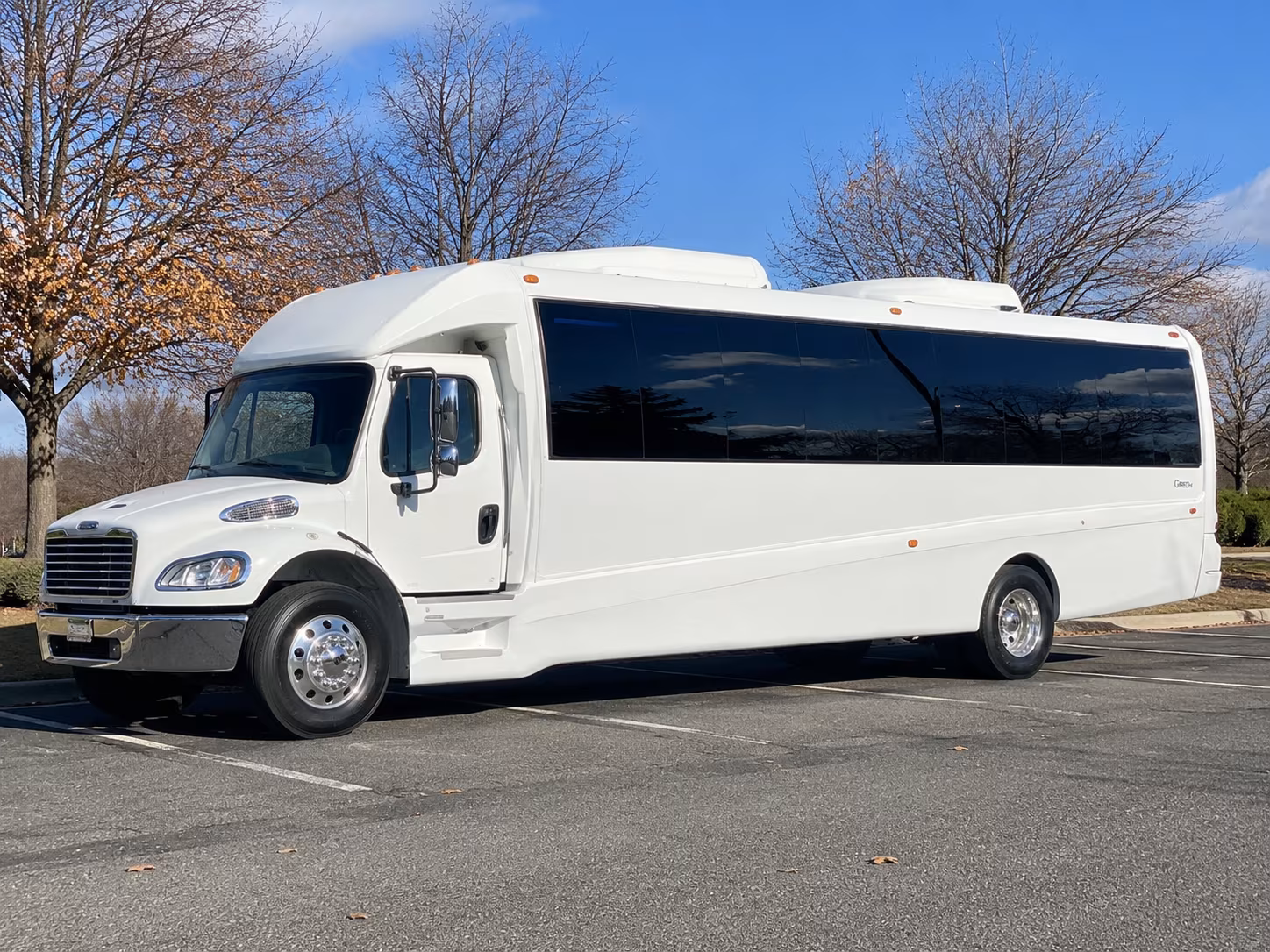 universal studios hollywood theme parks thousand oaks party bus rental